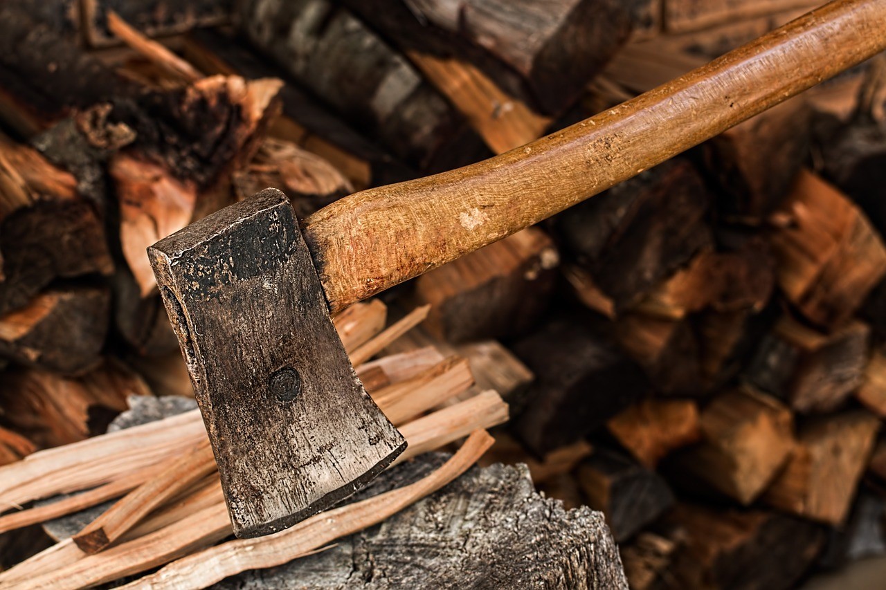 How to Safely Chop Firewood With the Correct Ax - The 